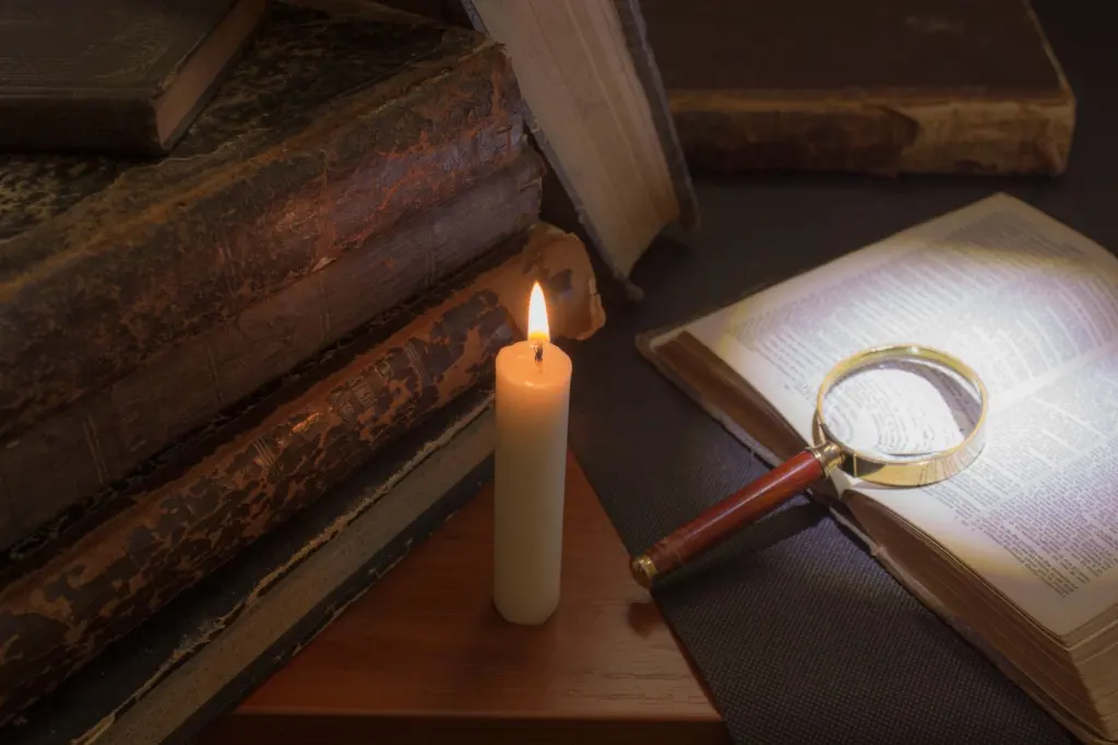 Dark Academia Reading List: 10 Must‑Read Books For Moody Minds In 2026